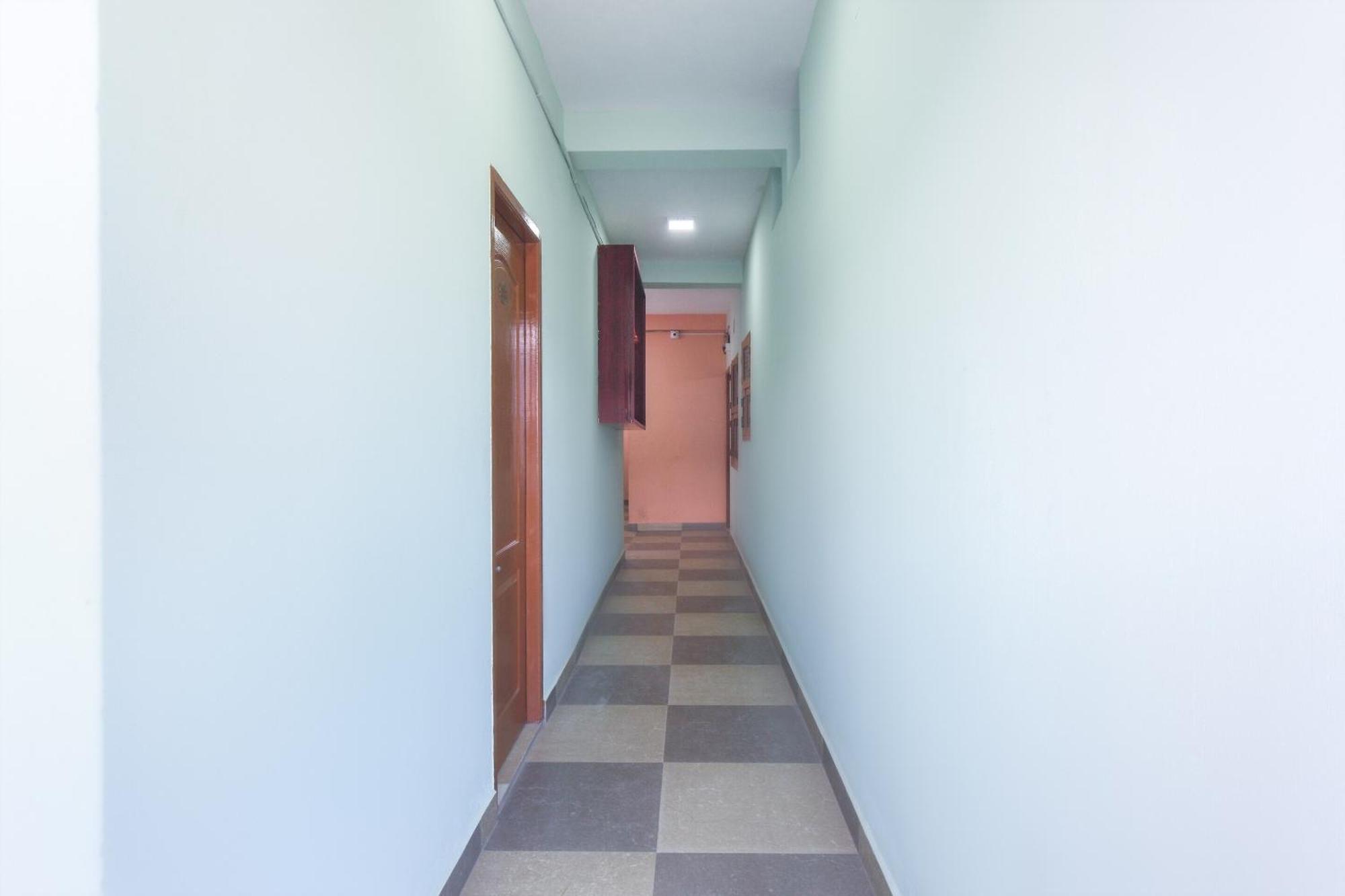 OYO 46874 Modern Guest House Chennai Exterior foto