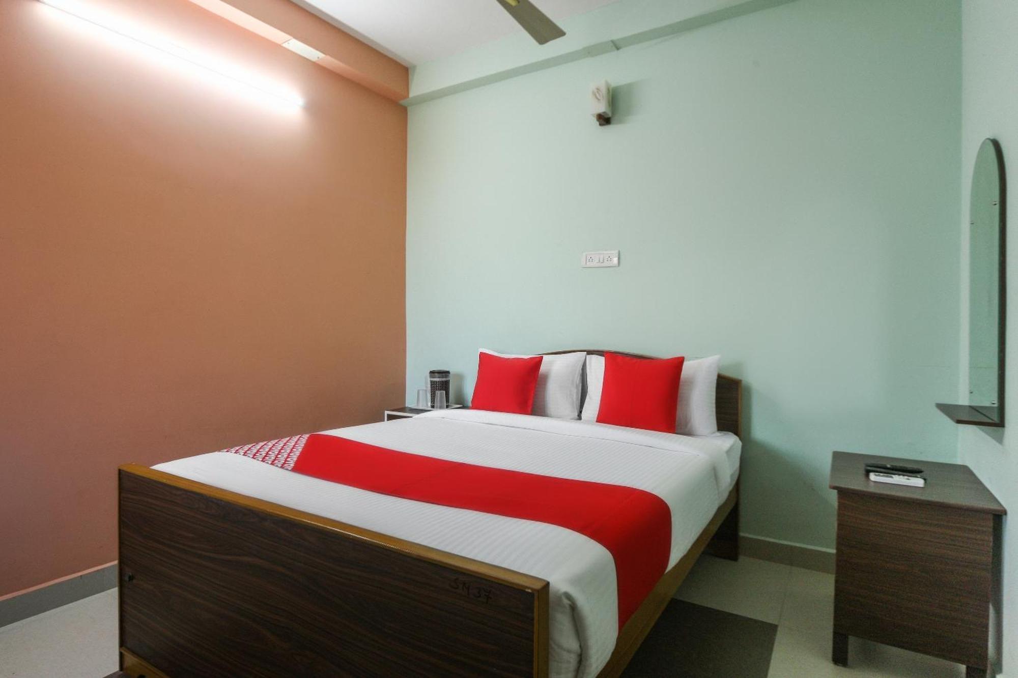 OYO 46874 Modern Guest House Chennai Exterior foto